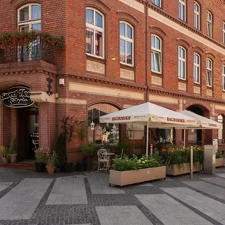 Platinum 25 Apartment